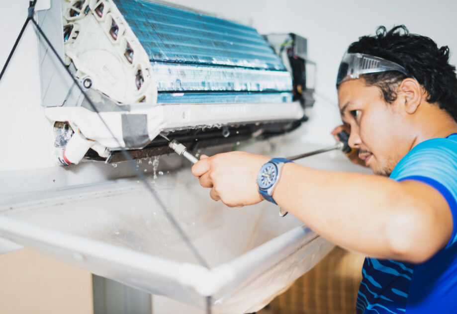 Limpeza, ajustes e testes periódicos para prolongar a vida útil do equipamento.